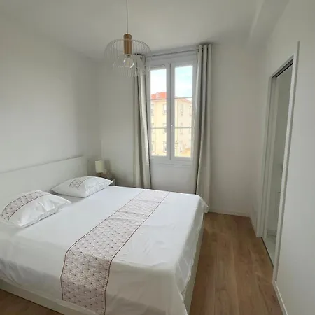 Aurelie - Charming 1br Trottel - By Tgb